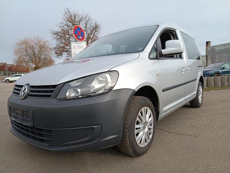 Gebraucht VW Caddy Trendline 102 PS (75 kW) 2013 Reflexsilber Van / Kleinbus