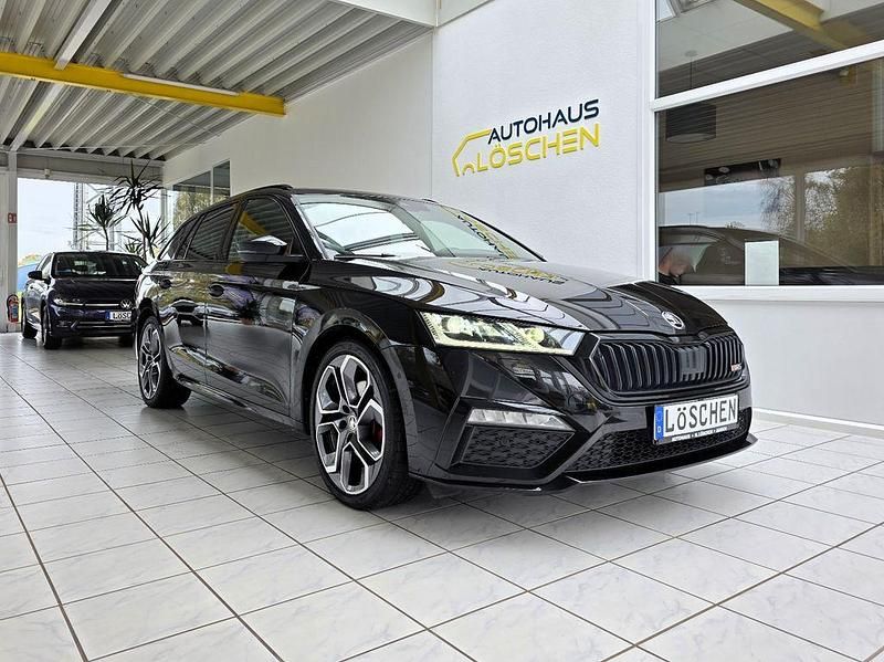 Schwarz Gebraucht 2022 Skoda Octavia RS Kombi | 29.990 € (Fairer Preis) - Bild 1/4