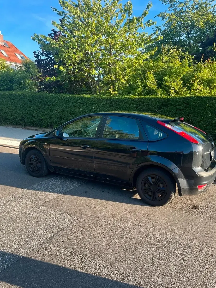 Gebraucht Ford Focus 115 PS (84 kW) 2007 Blau Limousine