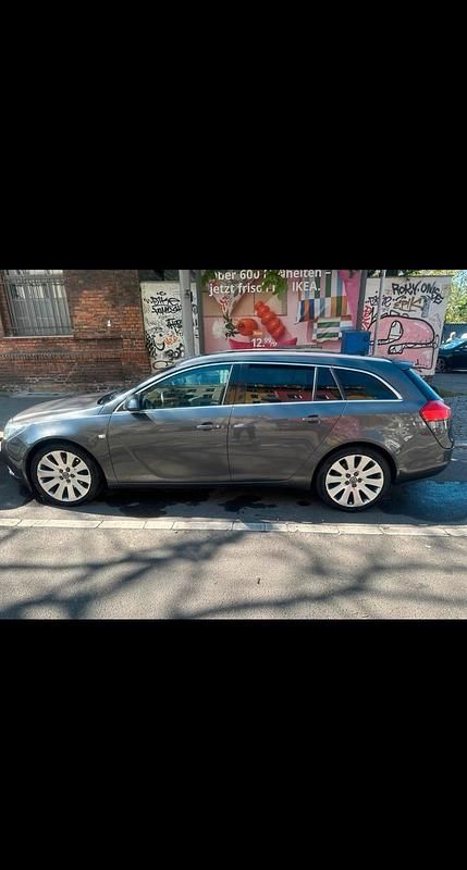 Gebraucht Opel Insignia 160 PS (117 kW) 2011 Grau Kombi