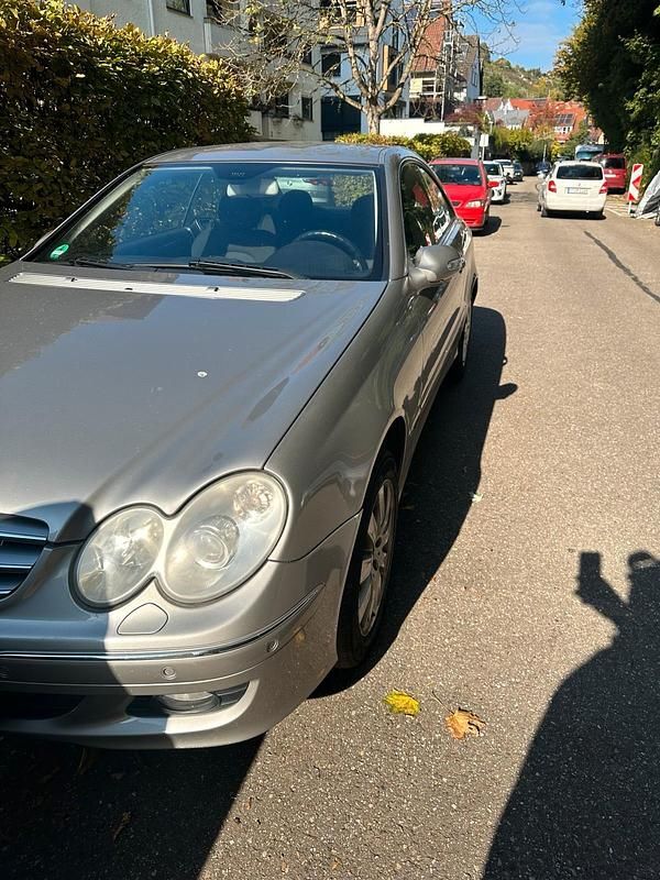 Gold Gebraucht 2005 Mercedes CLK200 Coupé | 3.450 € (Guter Preis) - Bild 1/4