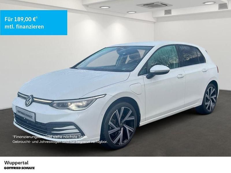 Weiss Gebraucht 2021 VW Golf S Limousine | 21.790 € (Fairer Preis) - Bild 1/4