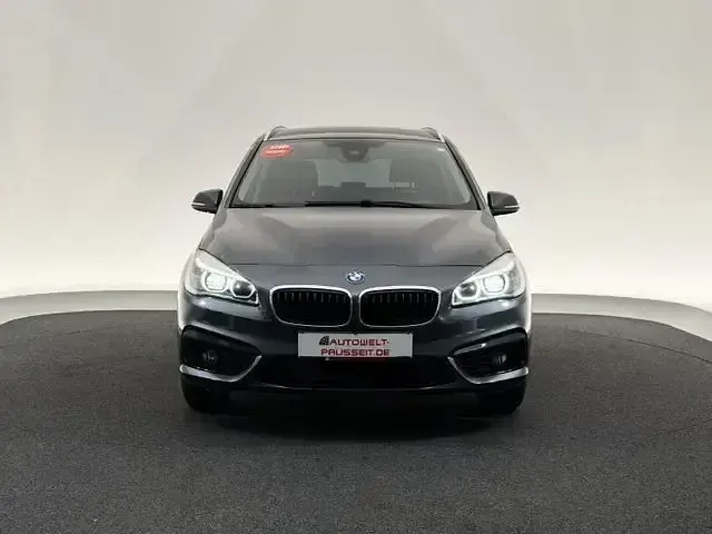 Gebraucht BMW 220 Gran Tourer Sport Line 190 PS (139 kW) 2018 Grau Van / Kleinbus