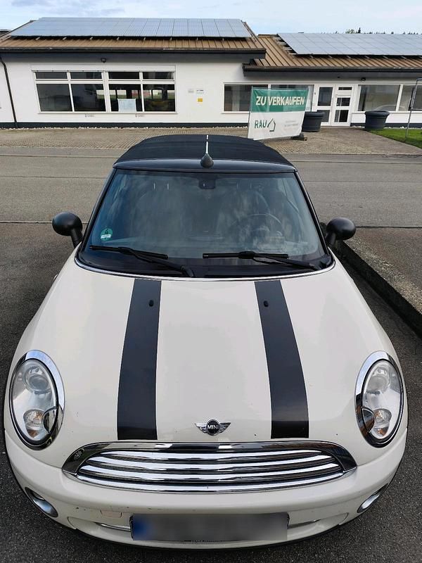 Gebraucht Mini Cooper Cabriolet 100 PS (73 kW) 2010 Gelb Cabrio
