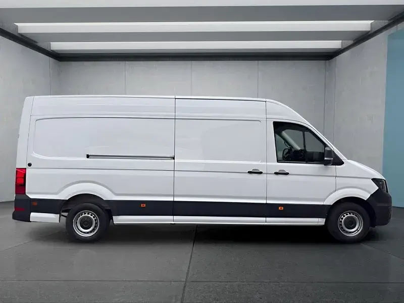 Gebraucht VW Crafter 177 PS (130 kW) 2025 Weiß Van