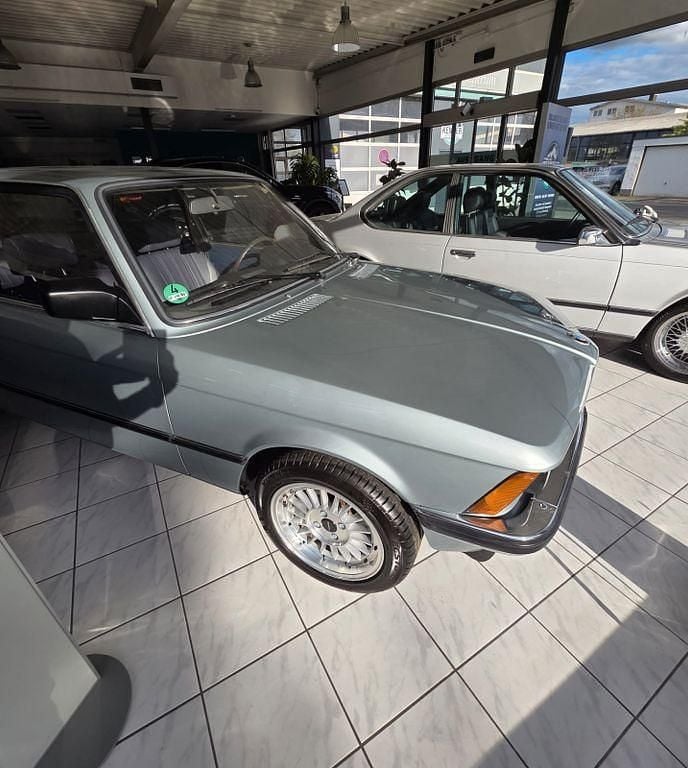 Usado BMW 315 1981 Azul Citadino