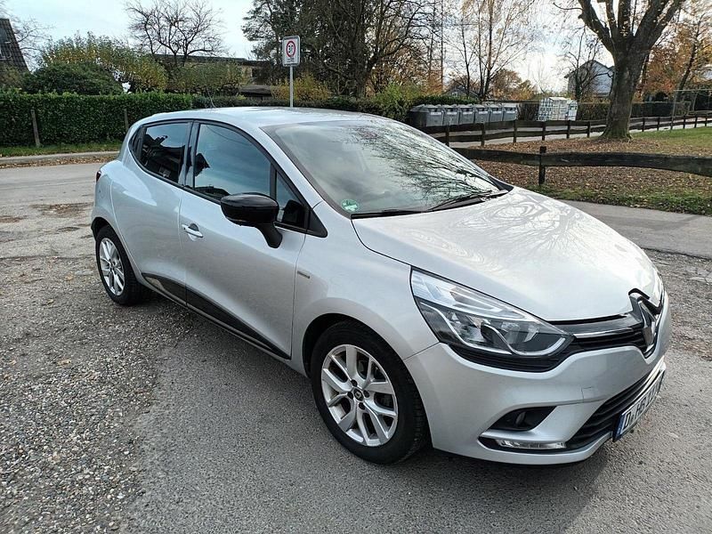 Gebraucht Renault Clio IV LIMITED 91 PS (66 kW) 2019 Grau Kleinwagen