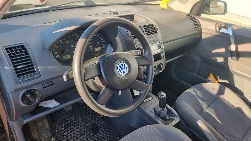 Brugt VW Polo Basis 64 HK (47 kW) 2002 Sort Sedan