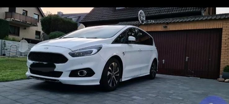 Weiß Gebraucht 2019 Ford S-MAX ST Van / Kleinbus | 24.999 € (Etwas zu teuer) - Bild 1/4