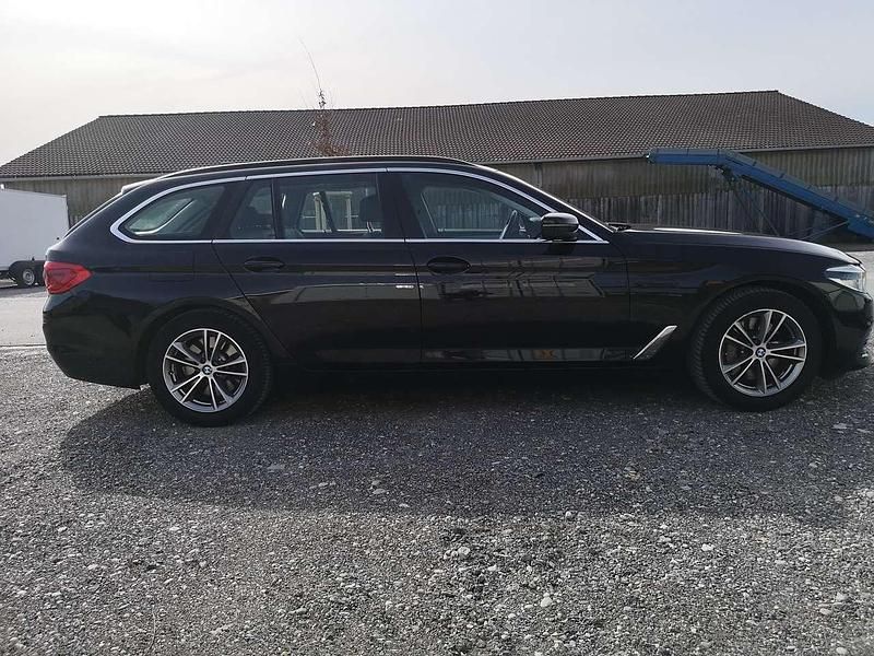 Gebraucht BMW 530 265 PS (194 kW) 2019 Schwarz Kombi