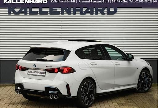 Gebraucht BMW M135 Performance 300 PS (220 kW) 2024 Weiß Kleinwagen