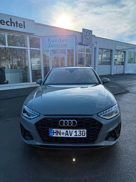 Gebraucht Audi A4 S-Line 190 PS (139 kW) 2025 Quantumgrau Kombi