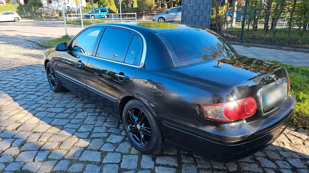 Gebraucht Kia Opirus 203 PS (149 kW) 2005 Schwarz Limousine