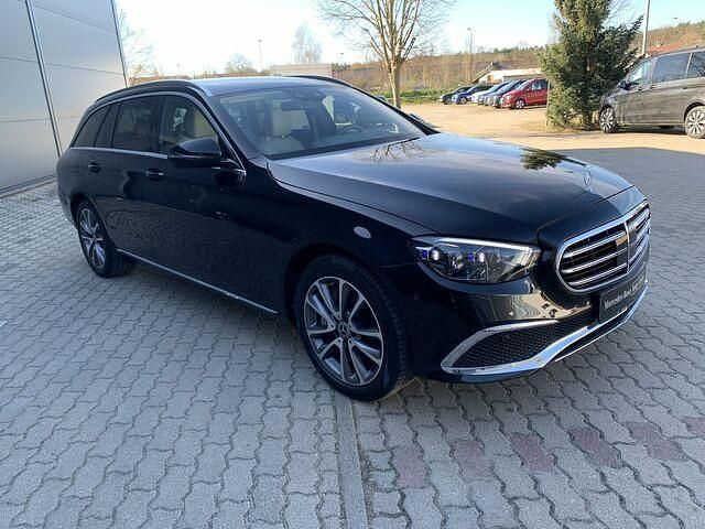 Gebraucht Mercedes E400 Exclusive 330 PS (242 kW) 2021 Schwarz Kombi