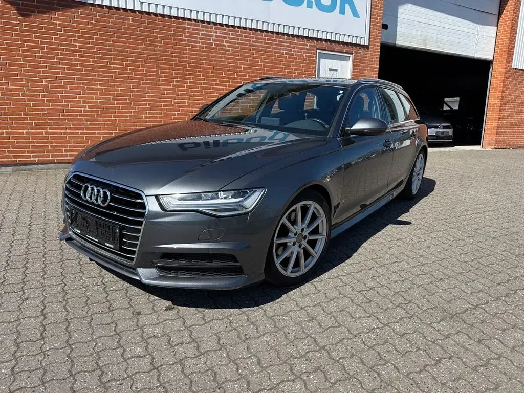 Second-hand Audi A6 S-Line 190 CP (139 kW) 2018 Gri Break