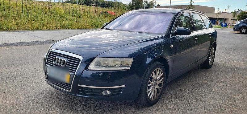 Blau Gebraucht 2005 Audi A6 Kombi | 2.299 € (Superpreis) - Bild 1/4
