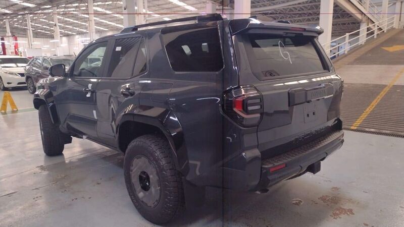 Neu Toyota 4 Runner T1 326 PS (239 kW) 2025 Schwarz SUV