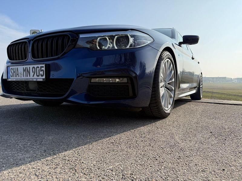 Gebraucht BMW 530 M Sport 265 PS (194 kW) 2019 Blau Limousine