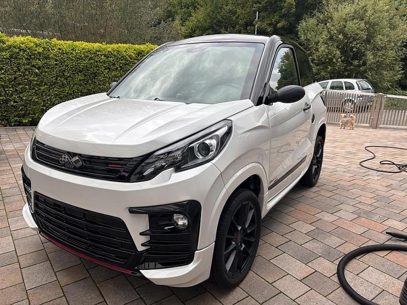 Weiß Gebraucht 2021 Ligier JS60 Kleinwagen | 13.900 € (Fairer Preis) - Bild 1/4
