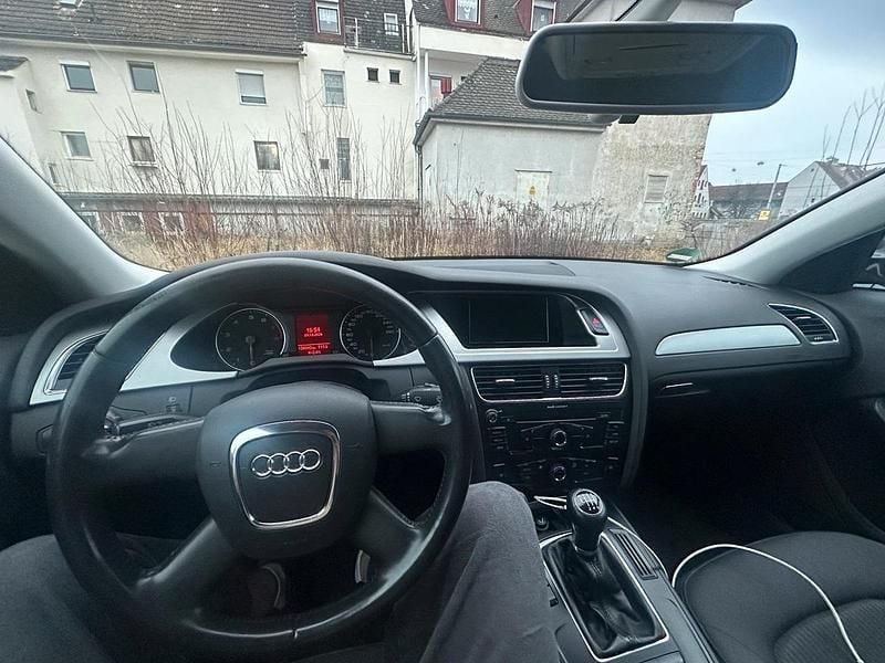 Gebraucht Audi A4 160 PS (117 kW) 2009 Schwarz Limousine