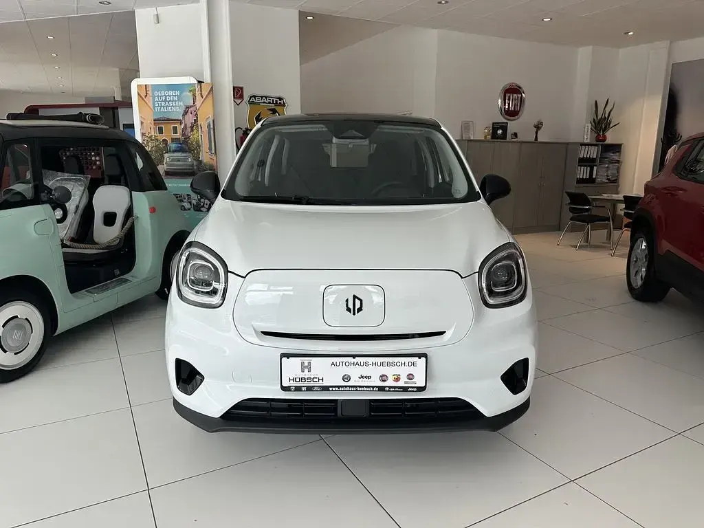 Neu Leapmotor T03 69 kW (95 PS) 2026 Light white Kleinwagen