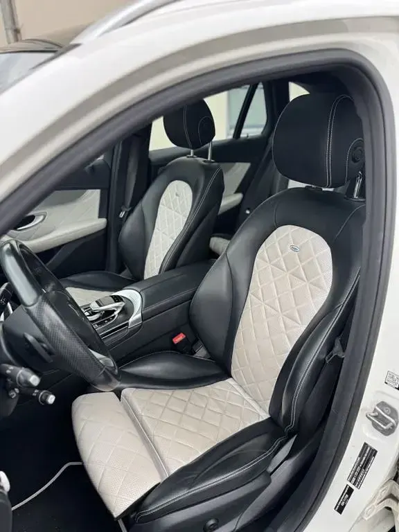 Gebraucht Mercedes GLC220 AMG line 170 PS (125 kW) 2017 Weiß SUV