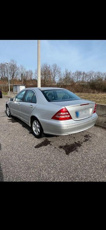 Gebraucht Mercedes C180 130 PS (95 kW) 2001 Silber Limousine