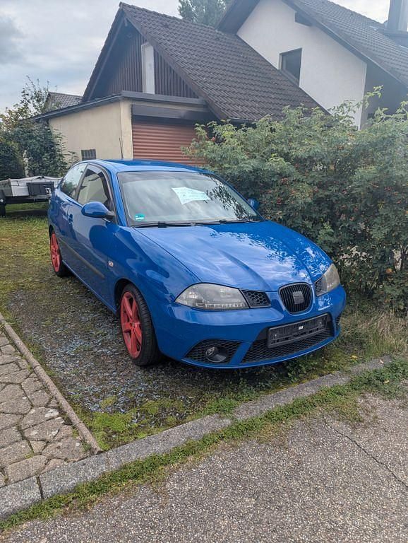 Blau Gebraucht 2006 Seat Ibiza Stylance Limousine | 699 € (Fairer Preis) - Bild 1/4