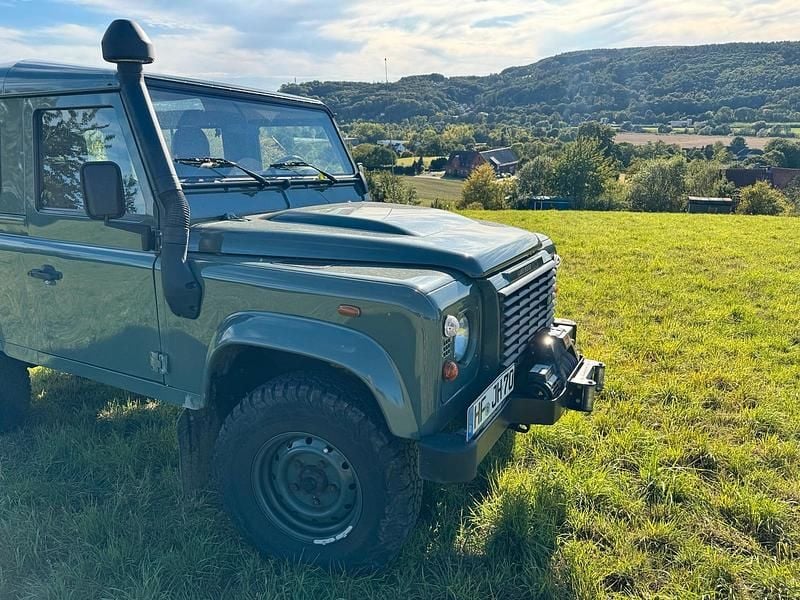 Gebraucht Land Rover Defender 122 PS (89 kW) 2013 Grün SUV