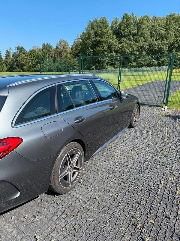 Gebraucht Mercedes C220 AMG line 200 PS (147 kW) 2022 Grau Kombi
