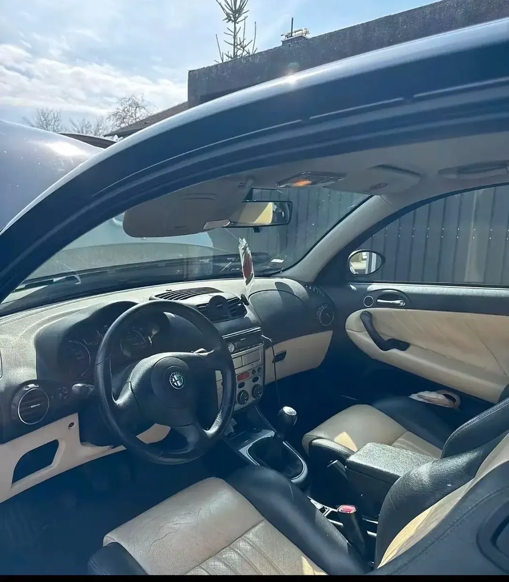 Gebraucht Alfa Romeo 147 120 PS (88 kW) 2008 Schwarz Kleinwagen