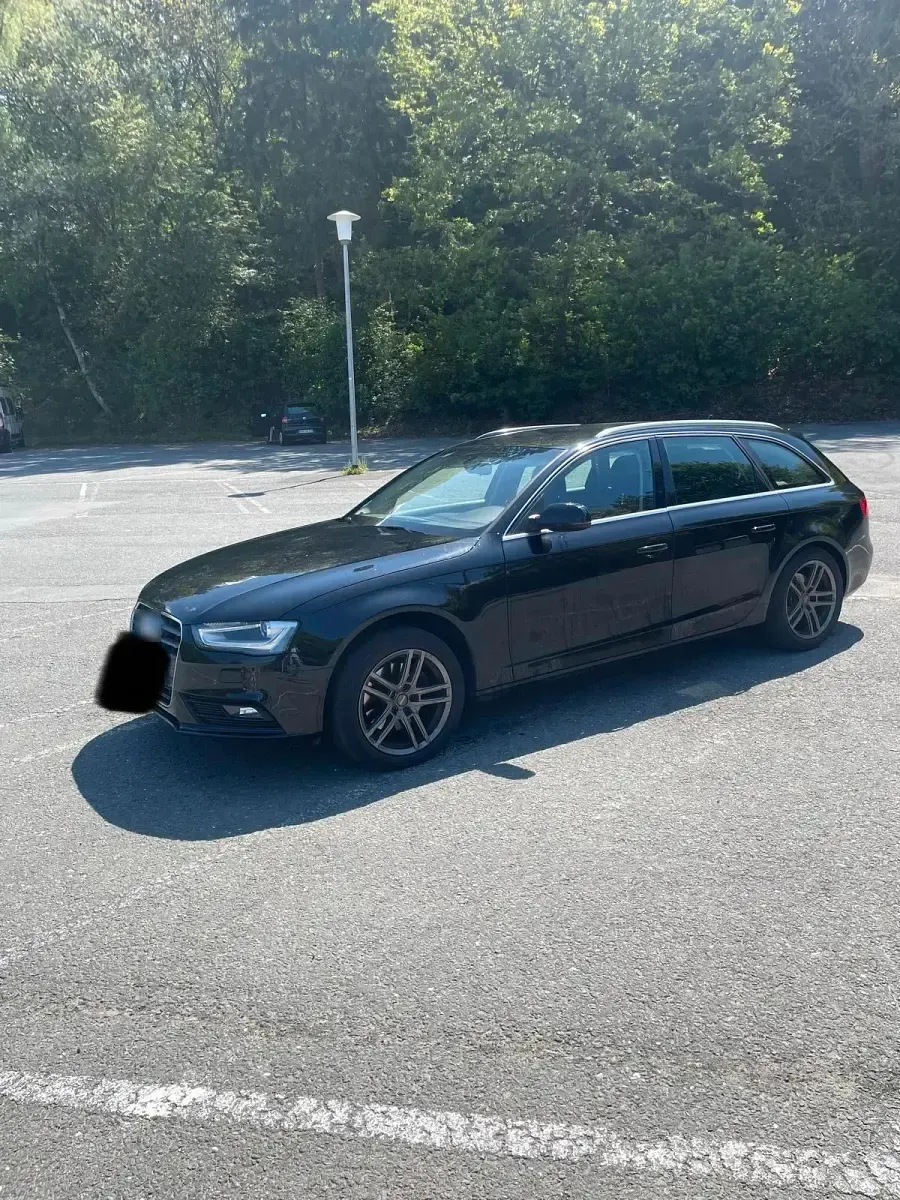 Gebraucht Audi A4 150 PS (110 kW) 2015 Schwarz Kombi