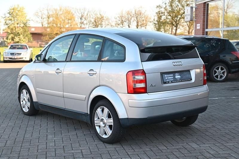 Second-hand Audi A2 75 CP (55 kW) 2001 Argintiu Hatchback
