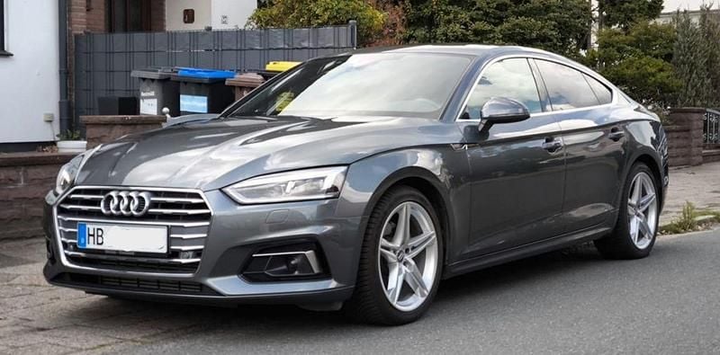 Grau Gebraucht 2018 Audi A5 Sportback S-Line Limousine | 24.500 € (Superpreis) - Bild 1/4