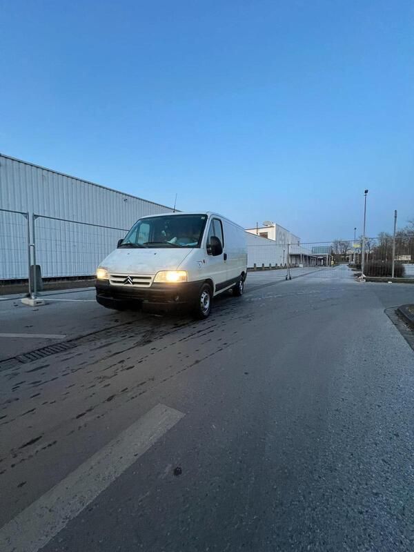 Weiß Gebraucht 2004 Citroën Jumper Van / Kleinbus | 2.750 € - Bild 1/4