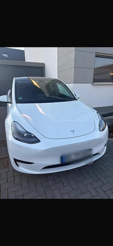 Gebraucht Tesla Model Y Standard Range 150 kW (204 PS) 2023 Weiß SUV