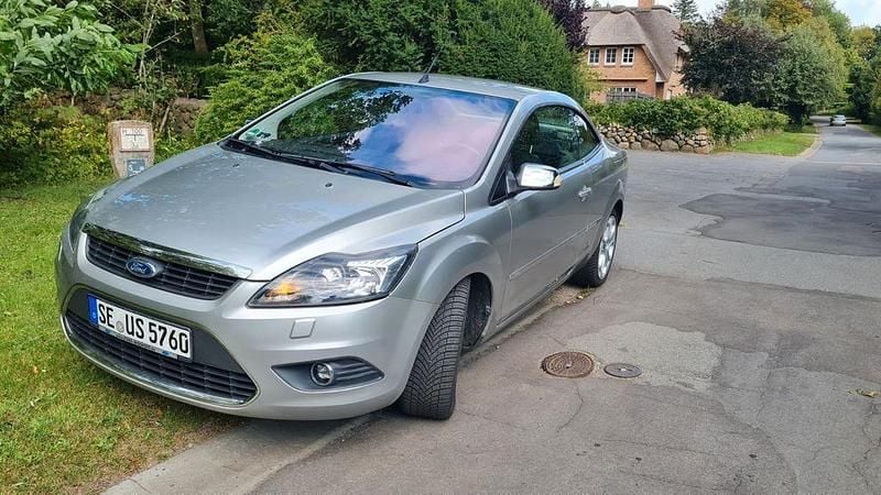Gebraucht Ford Focus Cabriolet Titanium 136 PS (100 kW) 2008 Silber Cabrio