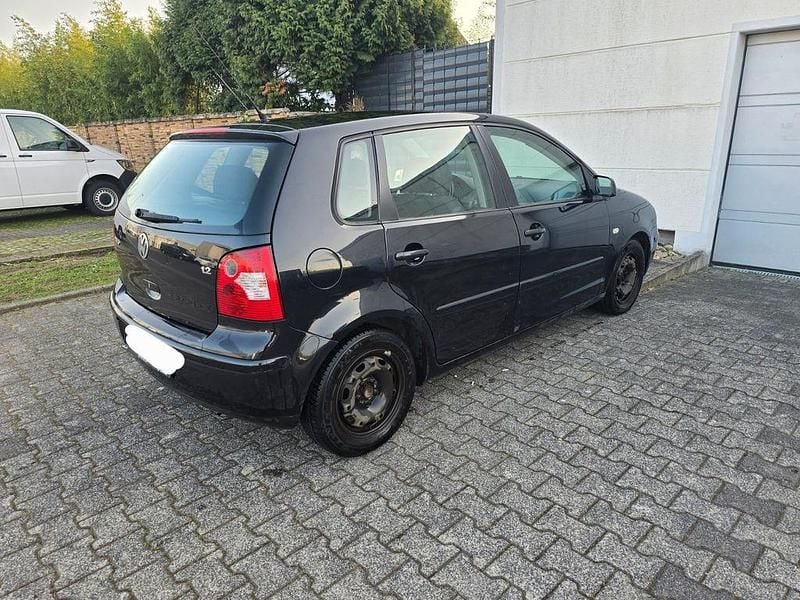 Gebraucht VW Polo 64 PS (47 kW) 2003 Schwarz Limousine