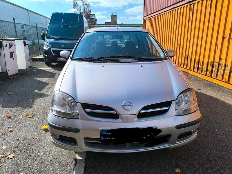 Gebraucht Nissan Almera Tino 116 PS (85 kW) 2006 Silber Van / Kleinbus