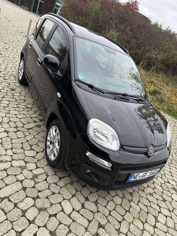 Gebraucht Fiat Panda Active 70 PS (51 kW) 2011 Schwarz Kombi