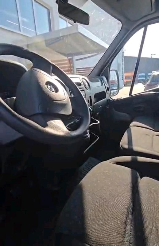 Gebraucht Opel Movano 145 PS (106 kW) 2017 Weiß Van / Kleinbus