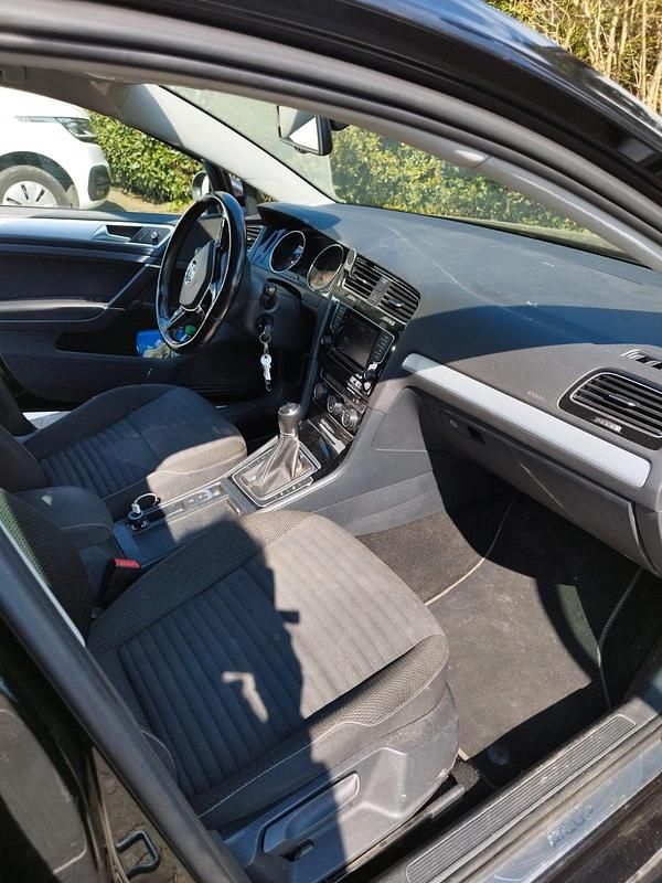 Gebraucht VW Golf VII 110 PS (80 kW) 2014 Schwarz Kombi