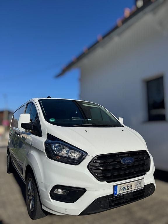 Weiß Gebraucht 2021 Ford Transit Custom Trend Van / Kleinbus | 22.999 € (Guter Preis) - Bild 1/4