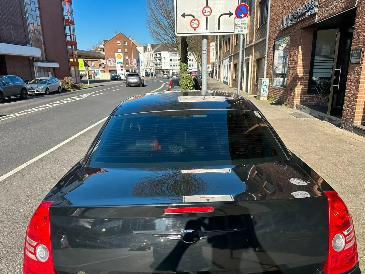 Gebraucht Chrysler 300C 245 PS (180 kW) 2009 Schwarz Limousine