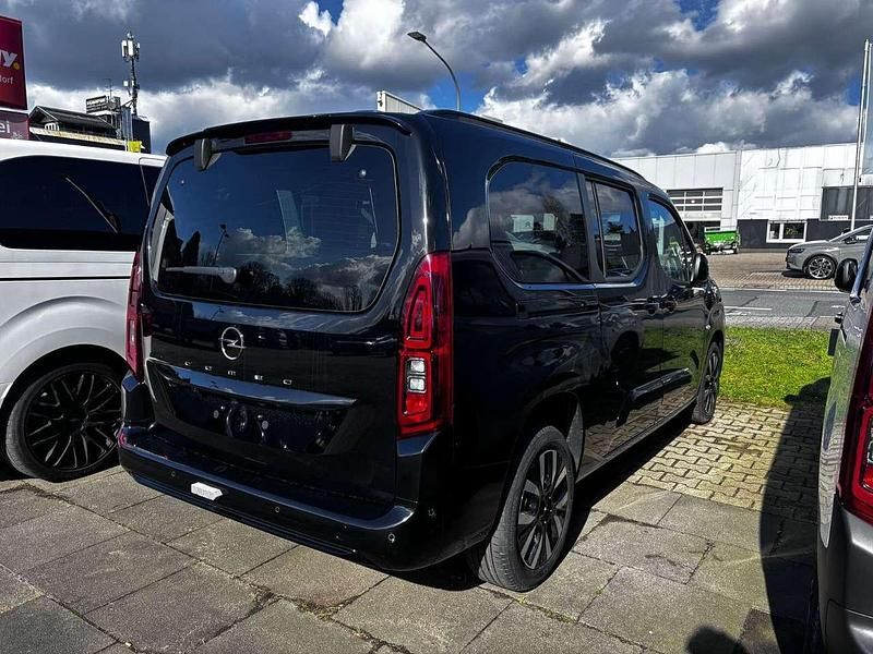 Neu Opel Combo Life 131 PS (96 kW) 2026 Karbonschwarz Van / Kleinbus