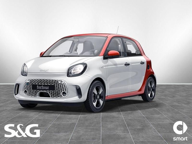 Karosserie in white Gebraucht 2020 Smart ForFour Electric Drive Passion Limousine | 11.890 € (Etwas zu teuer) - Bild 1/4