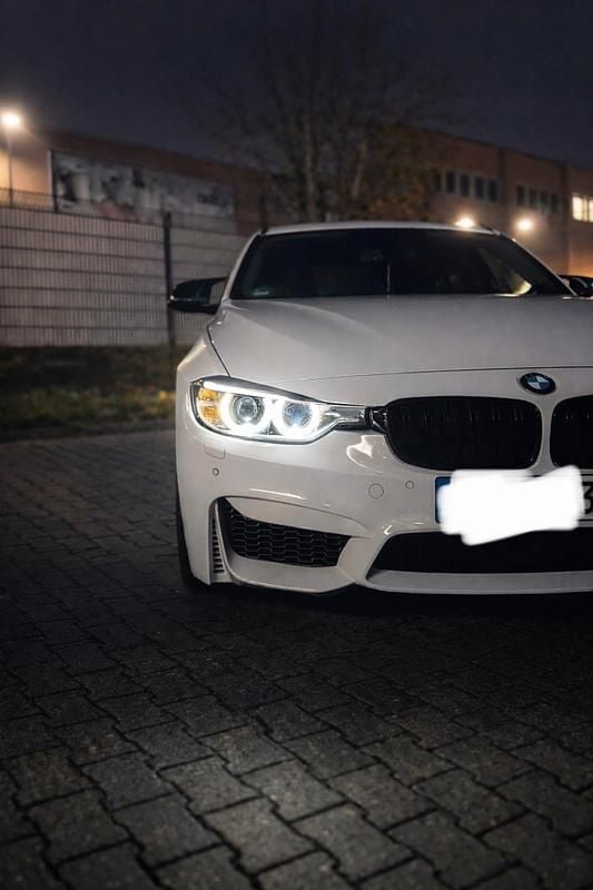 Gebraucht BMW 318 Sport Line 2016 Weiß Kombi