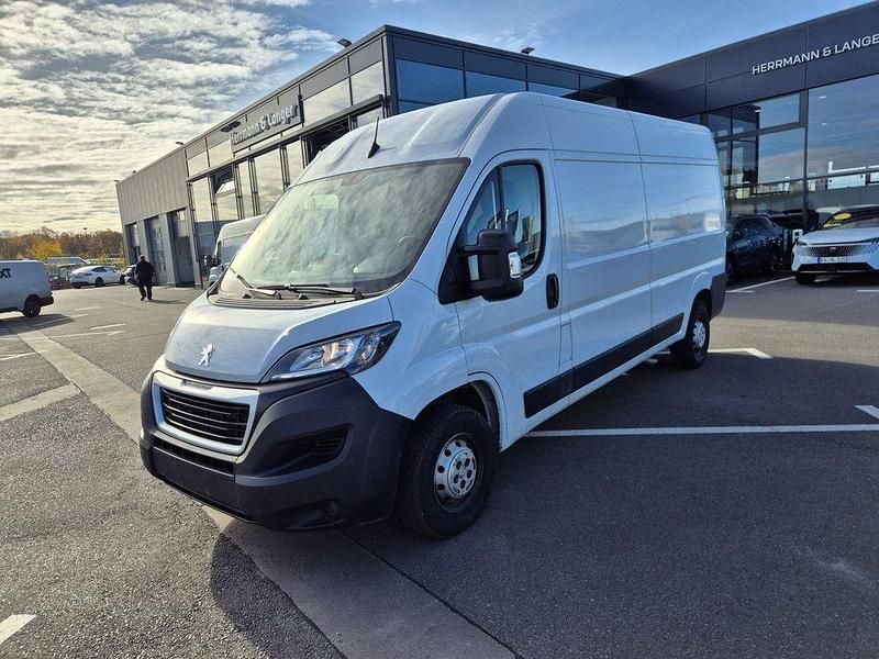 Gebraucht Peugeot Boxer 140 PS (102 kW) 2024 Weiss / weiß Van