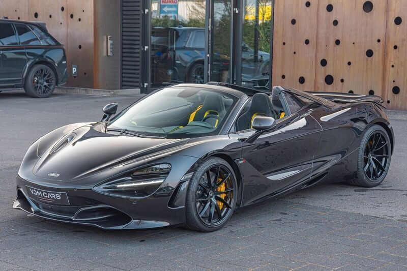 Gebraucht McLaren 720S 721 PS (530 kW) 2021 Schwarz Cabrio