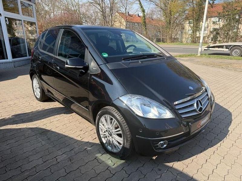 Gebraucht Mercedes A160 Elegance 140 PS (102 kW) 2009 Schwarz Limousine
